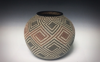 Acoma Pot 1